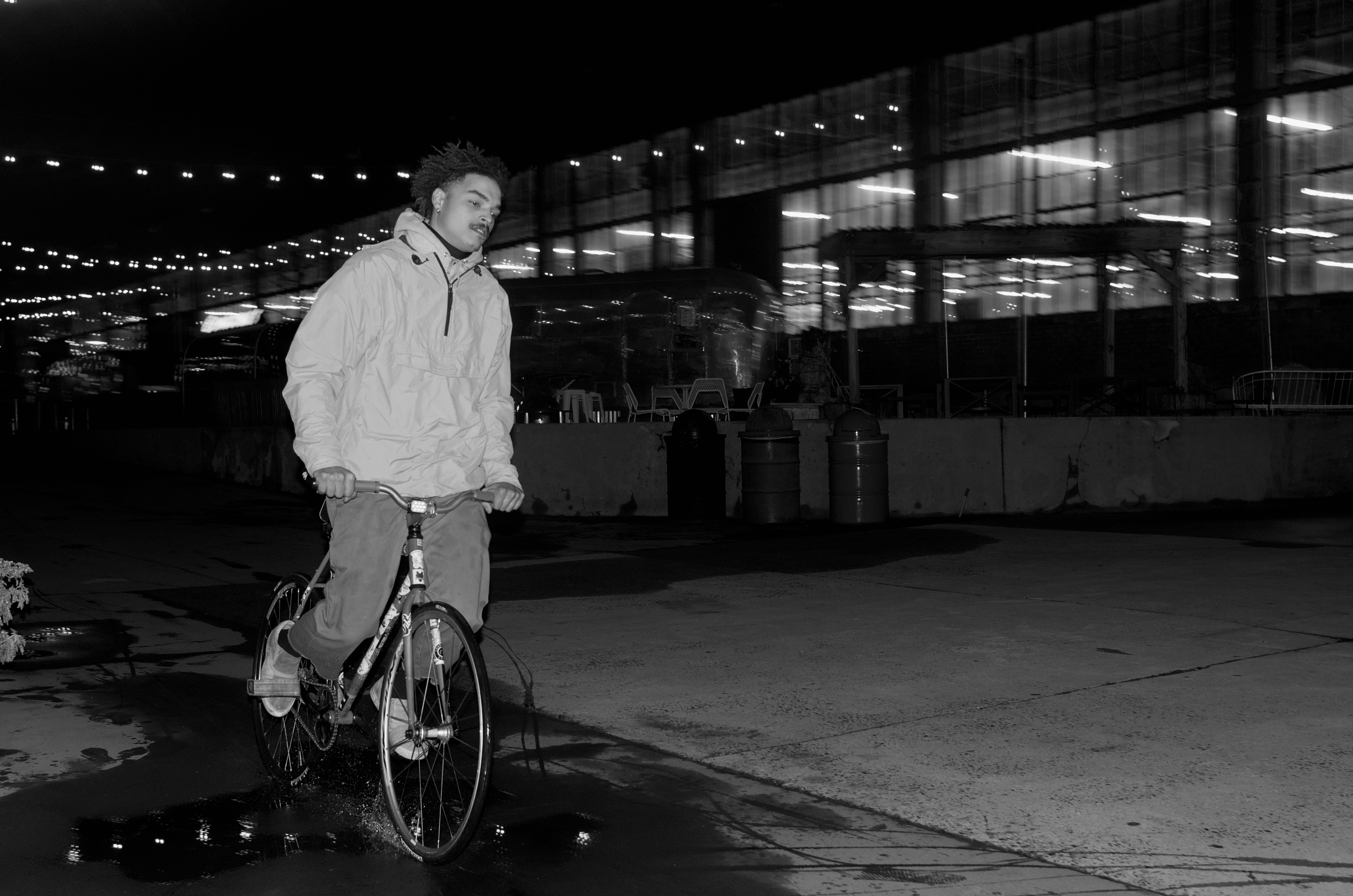 Skidding on a fixed gear
